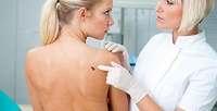 <b>Скидка до 55%.</b> Удаление новообразований на лице или теле и консультация у дерматолога в салоне красоты CTS
