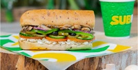 Сэндвичи, салаты или роллы в ресторане быстрого питания Subway со скидкой 50%