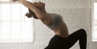 <b>Скидка до 82%.</b> Посещение курса по направлению «Йога для начинающих», «Медитация для начинающих», «Зажимы мышц», «Фейс-йога» или «Интимная йога» от компании «Yoga студия»