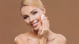 <b>Скидка до 67%.</b> Инъекционные процедуры в клинике косметологии Lancon Cliniс