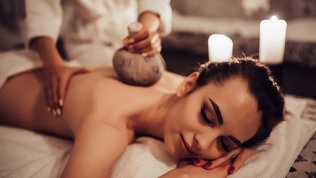 <b>Скидка 63%.</b> Массаж в SPA-салоне Pearl SPA (1961 руб. вместо 5300 руб.)