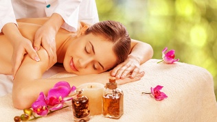 <b>Скидка до 63%.</b> До 7 сеансов массажа в салоне красоты Madame Irene