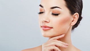 <b>Скидка до 55%.</b> Оформление ресниц и бровей от косметолога Светланы