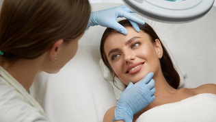 <b>Скидка до 60%.</b> Инъекционные процедуры в салоне красоты «Косметология на Новокузнецкой»