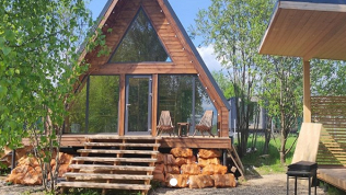 <b>Скидка до 30%.</b> Аренда домиков с сеансом в СПА-бассейне с джакузи и сауной от Shapkin Glamping