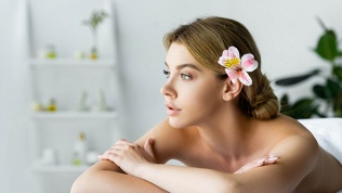 <b>Скидка до 90%.</b> Абонемент на безлимитное посещение сеансов массажа в «Центре восстановительной медицины на Бауманской»