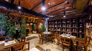 Всё меню и напитки в грузинском ресторане «Генацвале VIP» со скидкой 50%