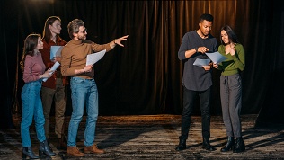 <b>Скидка до 20%.</b> Билет на спектакль «Идем учиться плавать» от театра «Театр.doc» со скидкой 20%