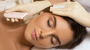 <b>Скидка до 32%.</b> Ультразвуковая, механическая, химическая, комбинированная чистка лица или карбокситерапия от косметолога Омельченко Виктории