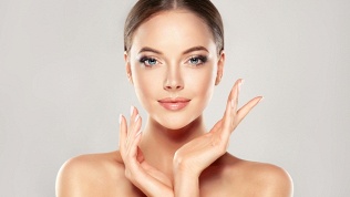 <b>Скидка до 67%.</b> Чистка лица, пилинг, мезотерапия в салоне красоты Glowskin