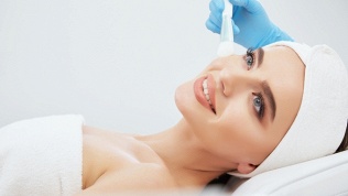 <b>Скидка до 63%.</b> Косметологические процедуры в студии Алины Кожеуровой