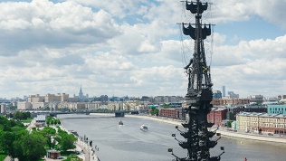 <b>Скидка до 10%.</b> Обзорная речная прогулка от «Москва-Сити» до «Парка культуры» от судоходной компании «Мосфлот»