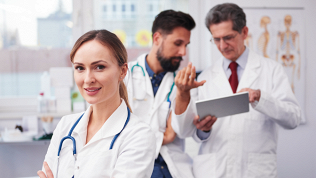 <b>Скидка до 50%.</b> Прием у врача-терапевта или врача-уролога в центре планирования семьи «Доктор Фронталь»