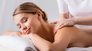 <b>Скидка до 90%.</b> Абонемент на безлимитное посещение сеансов массажа в студии Kinesio Up