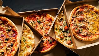 <b>Скидка до 50%.</b> Сет из пицц от пекарни «Вершина вкуса»