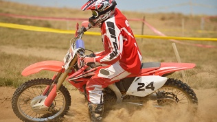 <b>Скидка до 76%.</b> 60 или 120 минут катания на питбайке либо кроссовом мотоцикле от клуба «Про-квад»