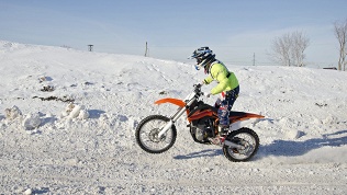 <b>Скидка до 74%.</b> Мотокросс-свидание или прогулка от компании «Квадро-тур»