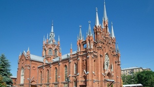 <b>Скидка 15%.</b> Экскурсия «Масонская Москва. В поисках философского камня» от компании «Московиты» (1615 руб. вместо 1900 руб.)