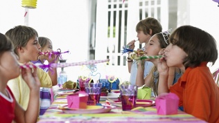 <b>Скидка до 30%.</b> Праздник в банкетной комнате с входными билетами в ТРЦ Mari в парке развлечений Joki Joya