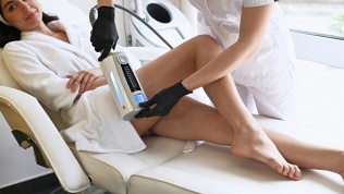 <b>Скидка до 90%.</b> Безлимитное посещение сеансов аппаратного массажа RSL-Sculpting в студии коррекции фигуры Estetica