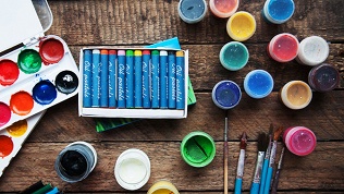 <b>Скидка до 32%.</b> Мастер-класс по росписи интерьерной статуэтки-игрушки «Ретротелевизор» от мастера-художника Екатерины