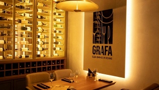 Всё меню кухни и напитки в гастробаре Grafa