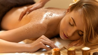 <b>Скидка до 30%.</b> SPA-программа «Кокосовый Малибу», «Клубника в шоколаде», «Идеальная всегда», «Медовая диета» или «Морской детокс» в центре красоты Avenue 1618