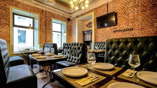 Всё меню кухни и напитки в баре «Делулу» со скидкой до 50%