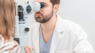 <b>Скидка до 50%.</b> Диагностическое комплексное обследование зрения в центре инновационной офтальмологии Vista