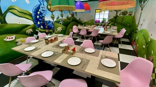 <b>Скидка до 50%.</b> Праздник в банкетной комнате с входными билетами в ТРЦ «Академический» в семейном парке активного отдыха Fun City