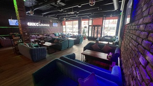 Всё меню, напитки и паровые коктейли в лаундж-баре «Микс»