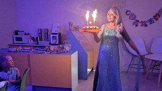 <b>Скидка до 50%.</b> Посещение игровой комнаты, серебряная, бумажная дискотека или аренда помещения в развлекательном клубе «Миньон»