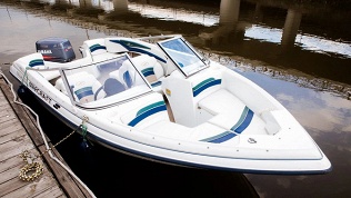 <b>Скидка до 33%.</b> Аренда катера с капитаном от компании «Флот Сити»