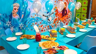 <b>Скидка до 30%.</b> Праздник в банкетной комнате с входными билетами в ТП «Отрада» в парке развлечений Joki Joya