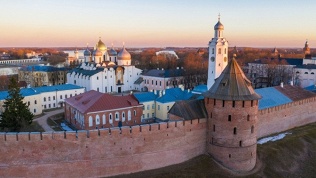 <b>Скидка 15%.</b> Однодневный автобусный тур «Ростов Великий — жемчужина на озере Неро» от туроператора «Магазин путешествий» (3697 руб. вместо 4350 руб.)