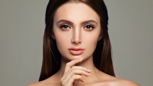 <b>Скидка до 52%.</b> 1, 2 или 3 процедуры чистки, пилинга либо массажа лица в центре красоты «100лица»