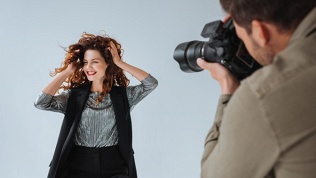 <b>Скидка до 83%.</b> Классическая, тематическая, семейная или VIP-фотосессия от фотостудии Liliym