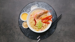 Блюда и напитки в тайском ресторане Baan Thai со скидкой 50%