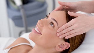 <b>Скидка до 52%.</b> Косметологические процедуры от мастера Олеси Оглотковой