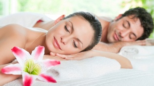 <b>Скидка до 30%.</b> Романтическое СПА-свидание с джакузи в салоне PartySpa