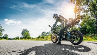 <b>Скидка до 70%.</b> Катание на мотоцикле от школы Mega MotoX Academy