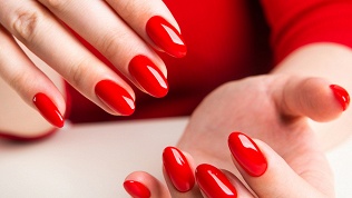 <b>Скидка до 30%.</b> Маникюр и педикюр с покрытием Shellac в студии красоты Анны Ибрагимовой