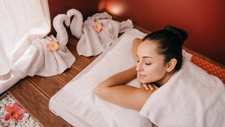 <b>Скидка 50%.</b> Программа «Традиционное SPA» в салоне массажа «Тай SPA Ларен» (4500 руб. вместо 9000 руб.)