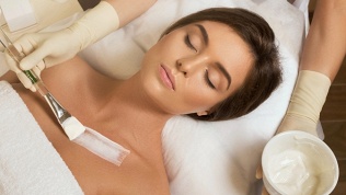 <b>Скидка до 52%.</b> SMAS-лифтинг, чистка или химические пилинги в салоне Lori