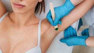 <b>Скидка до 76%.</b> Шугаринг или биодепиляция воском в салоне красоты Red Cherry