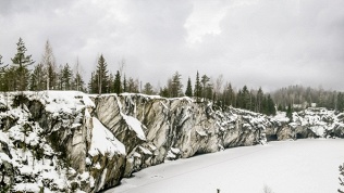 <b>Скидка 60%.</b> Тур на 1 день «Новогодние гулянья Рускеала» от туроператора Karelia-Line (1560 руб. вместо 3900 руб.)