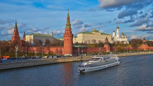 <b>Скидка до 10%.</b> Билет на классический круговой часовой маршрут на колесном двухпалубном теплоходе от Северного речного вокзала от круизной компании «Речфлот»