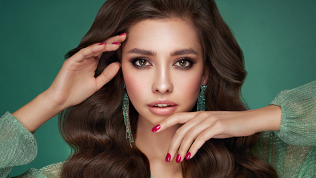 <b>Скидка до 83%.</b> Окрашивание, «Счастье для волос Lebel», уход, стрижка, укладка, Airtouch в «Студии колористики» у метро «Аэропорт»