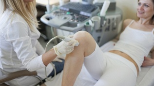 <b>Скидка 57%.</b> Консультация флеболога и УЗ-дуплексное сканирование вен нижних конечностей от клиники «Венозная эстетическая хирургия» (860 руб. вместо 2000 руб.)