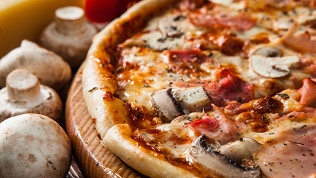 <b>Скидка до 30%.</b> Сертификат на всё меню кухни и напитки от службы доставки пиццерии Piccolo